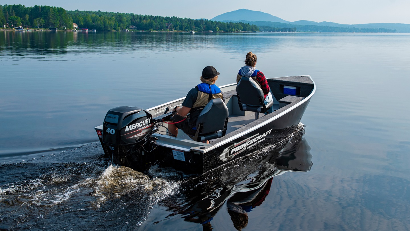 Bateaux de pêche 2024 Série Voyageur - Alumacraft